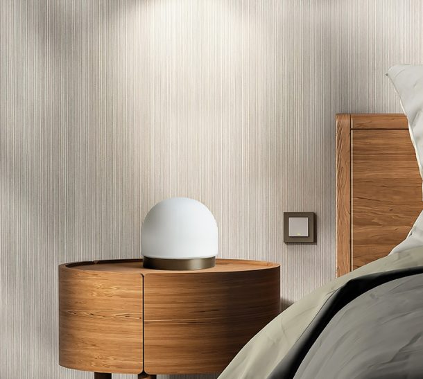 Round,Wooden,Bedside,Table,,Lamp,By,Headboard,Bed,,Gray,Blanket